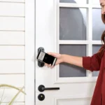 Tecnología de cerrajería para apartamentos y viviendas inteligentes